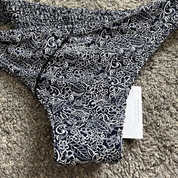 AILA Blue | NWT Oceania Swim Bottom in Indigo Batik - Picture 10 of 11